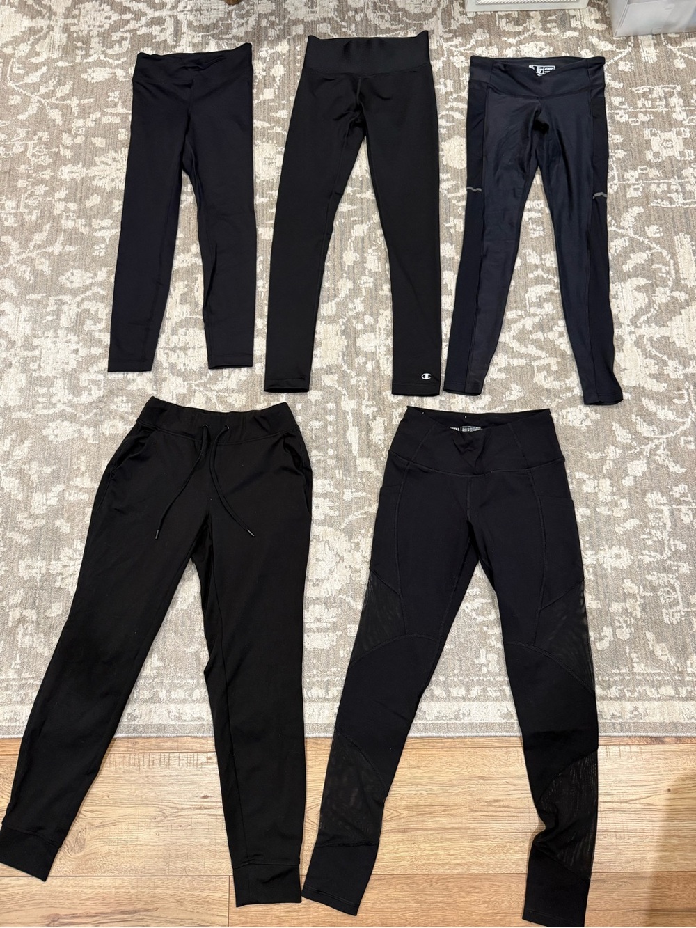 Women’s size XS Black leggings / jogger workout bundle 5 pairs